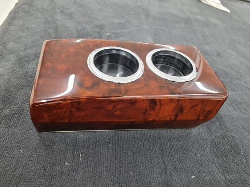 Center console cup holder - center,